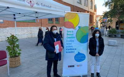 Marta Morell, t i Irene Sanagustín, membre de la comissió de Mediació del Col·legi de l'Advocacia/ Jordi Deig